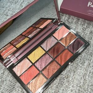 ciate London the VELVET palette